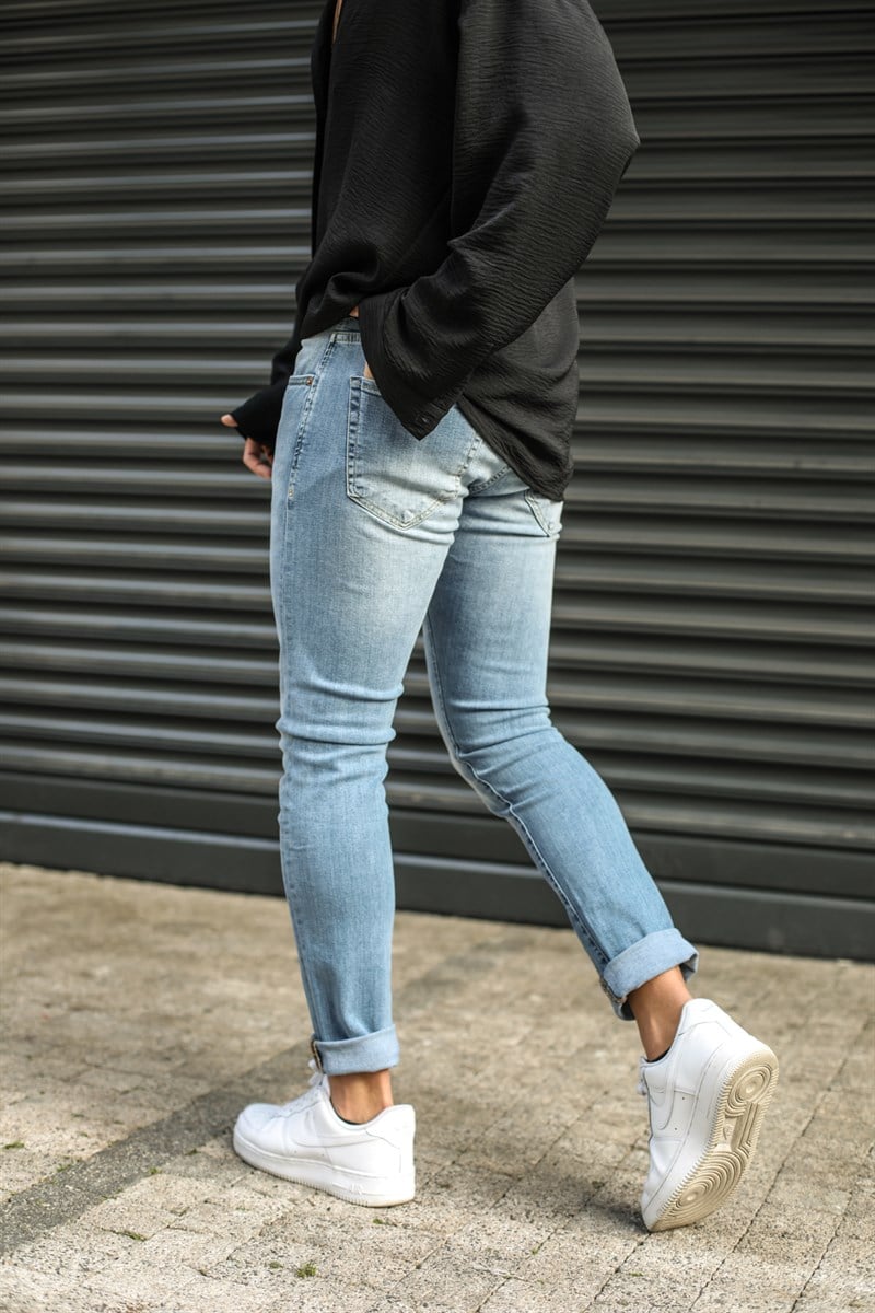 Basic Slim Fit Jean
