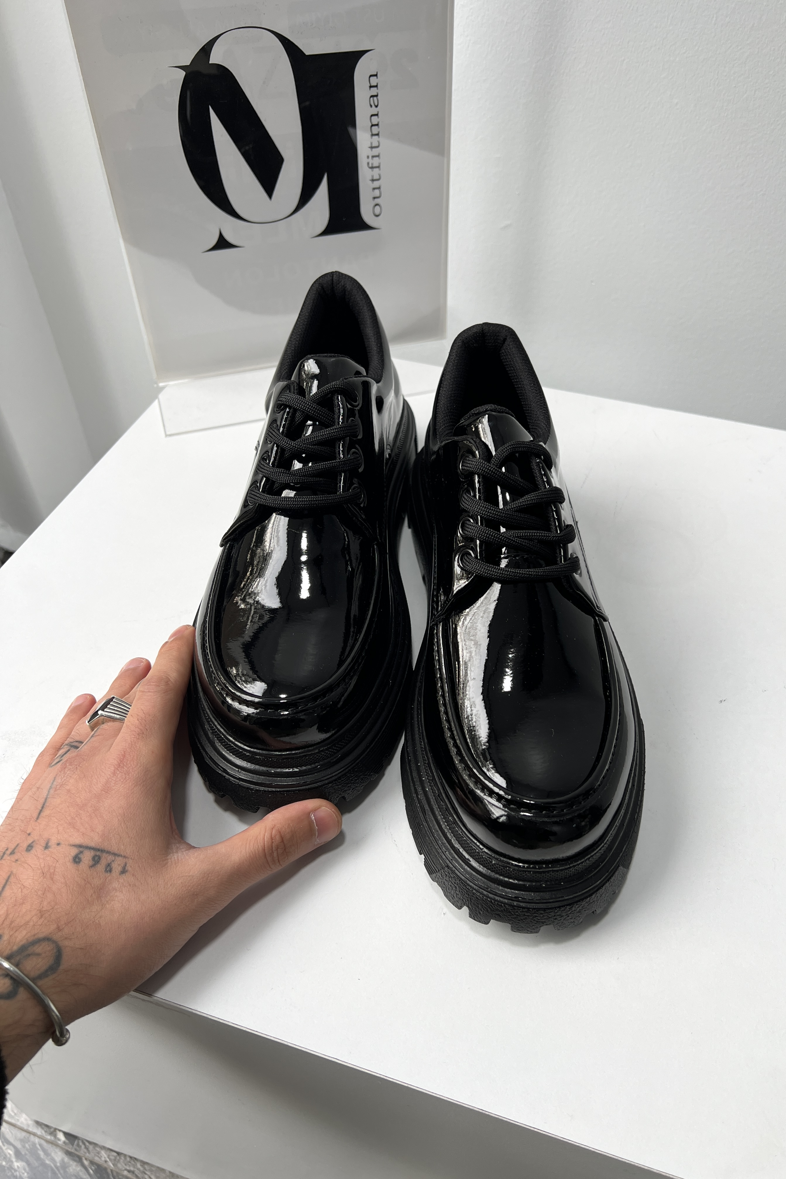 Black Gloss Kalın Taban Ayakkabı Siyah
