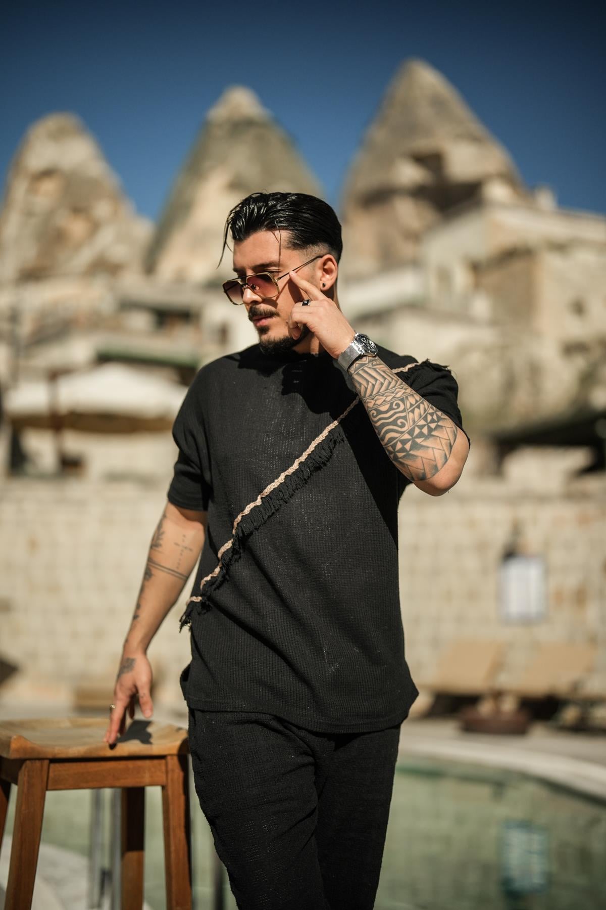 Çapraz Örme Desenli Oversize T-Shirt Siyah
