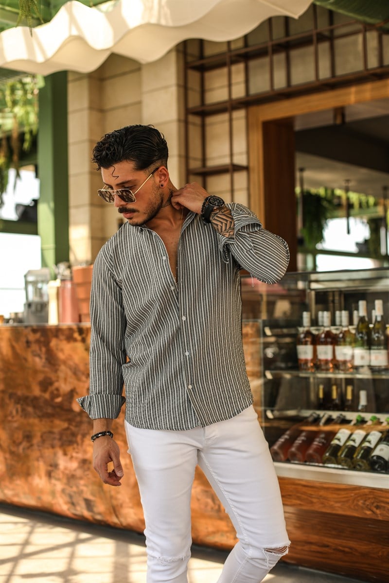 Dik Çizgili Yaka Düğmeli Slim Fit Kabartmalı Gömlek