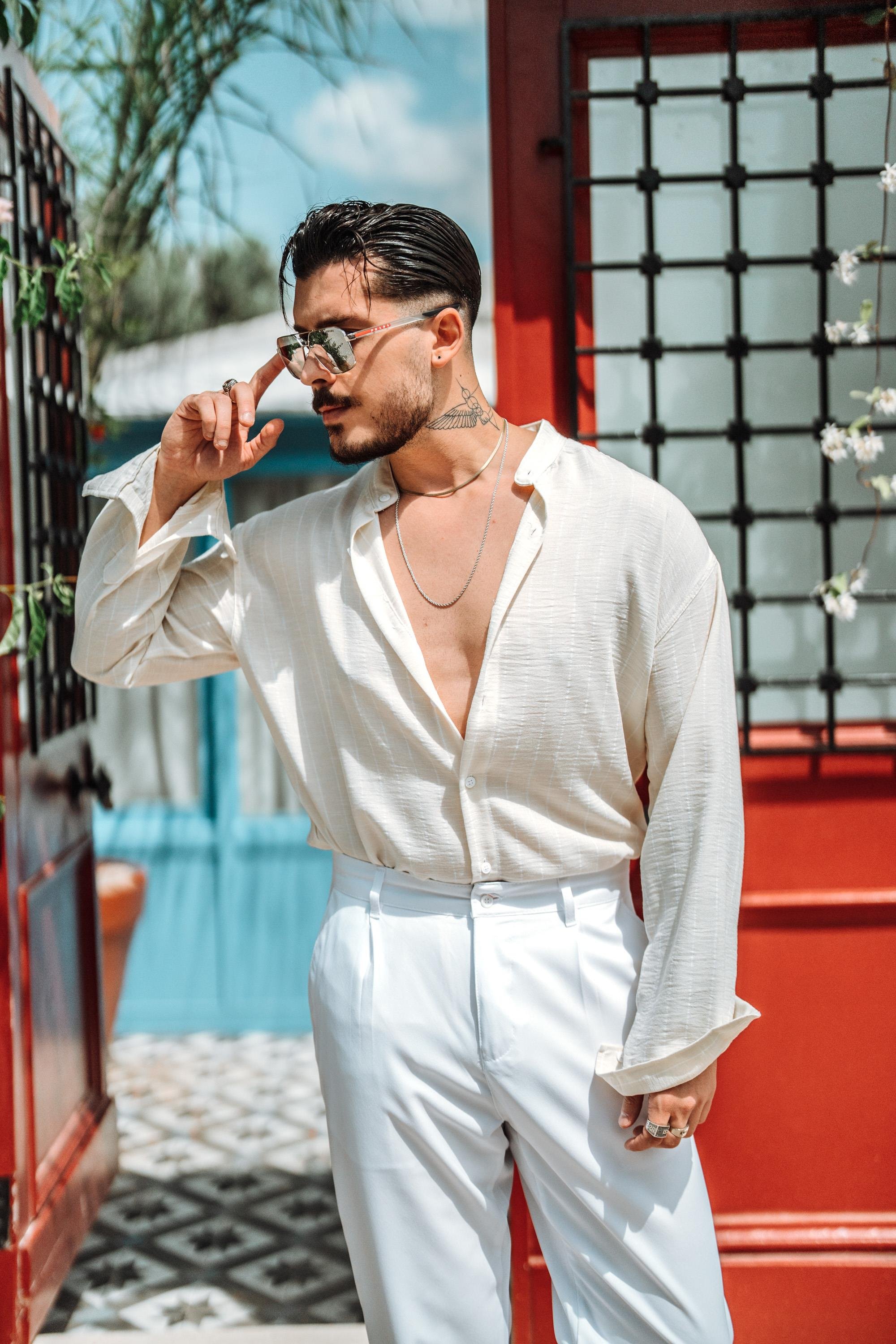 Dik Yaka Çizgili Oversize Gömlek Krem