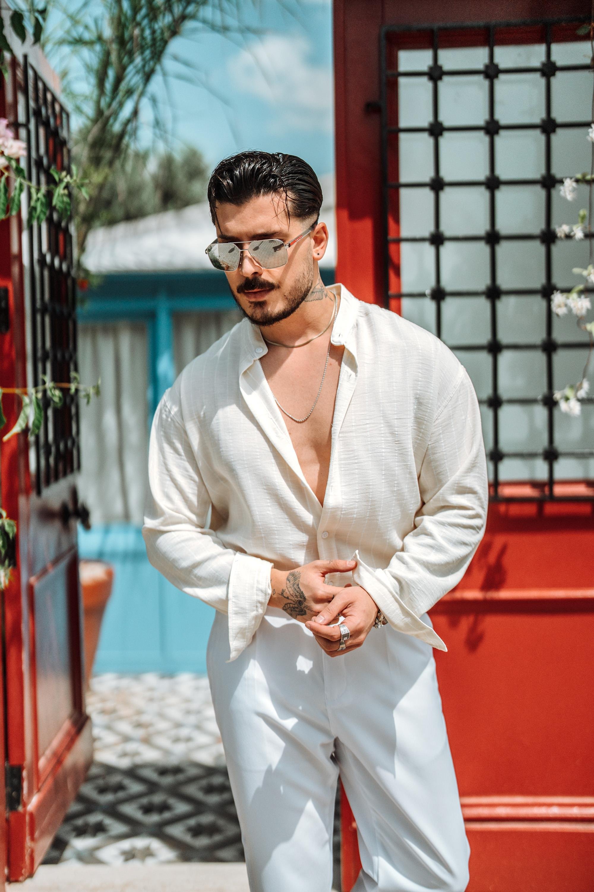 Dik Yaka Çizgili Oversize Gömlek Krem