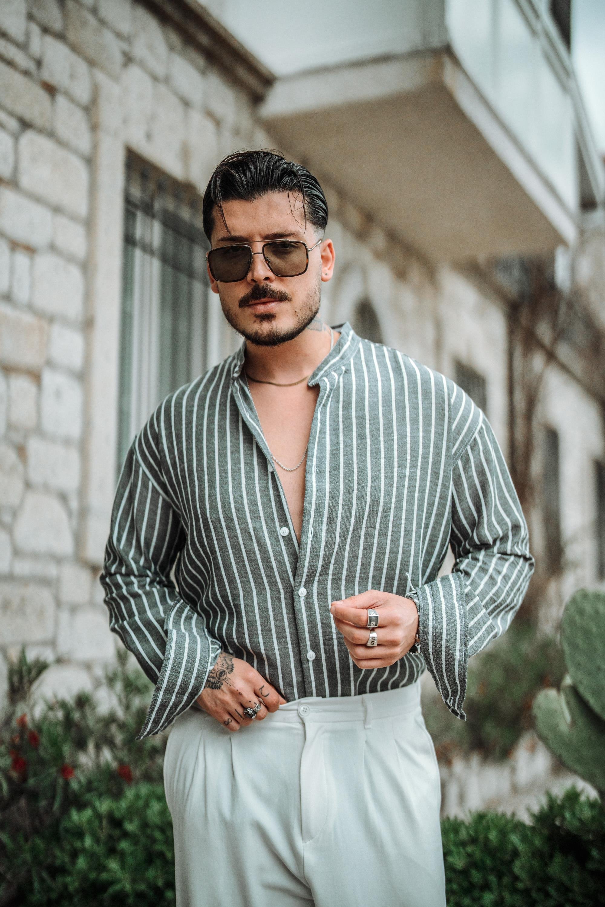 Dik Yaka Çizgili Oversize Gömlek Siyah