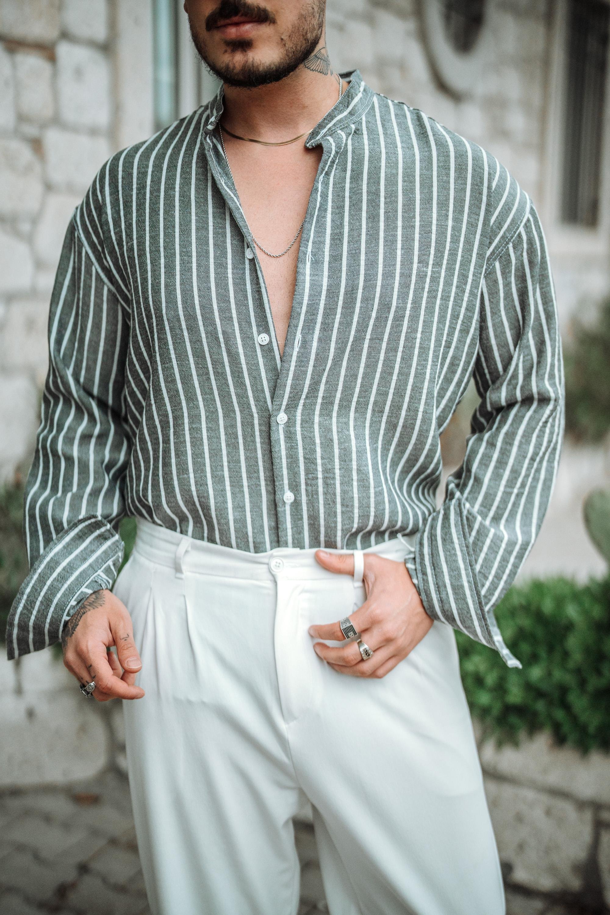 Dik Yaka Çizgili Oversize Gömlek Siyah