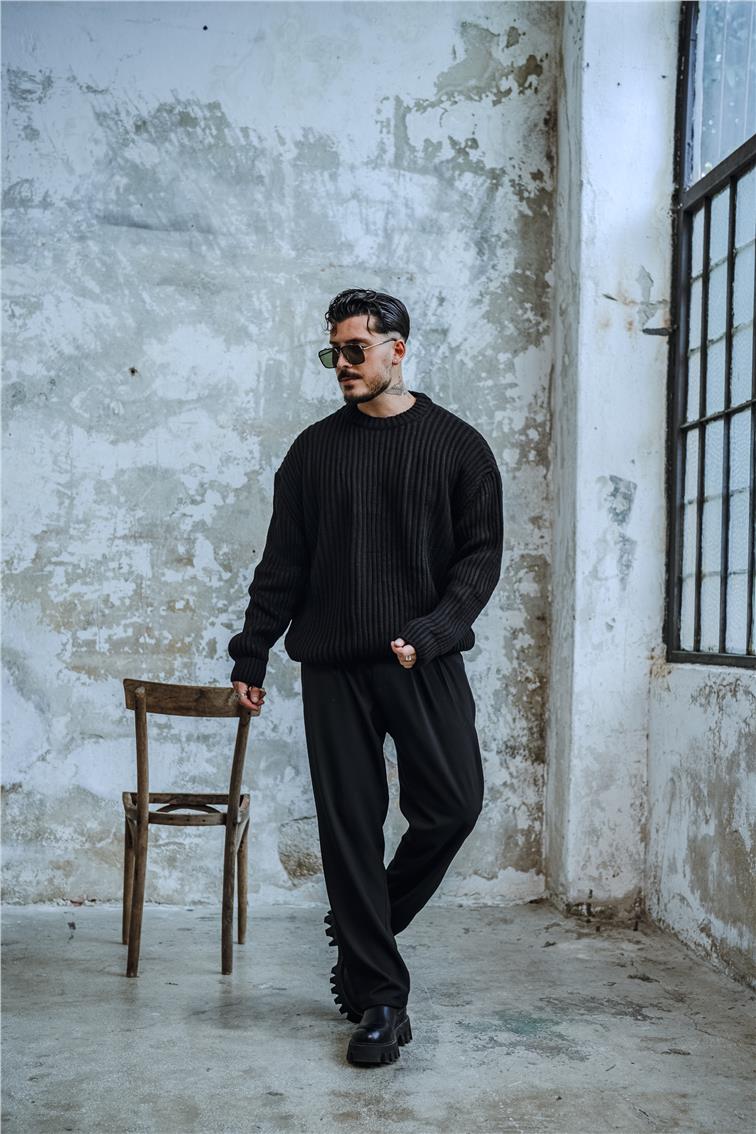 Dolgun Kumaş Oversize Kazak Siyah