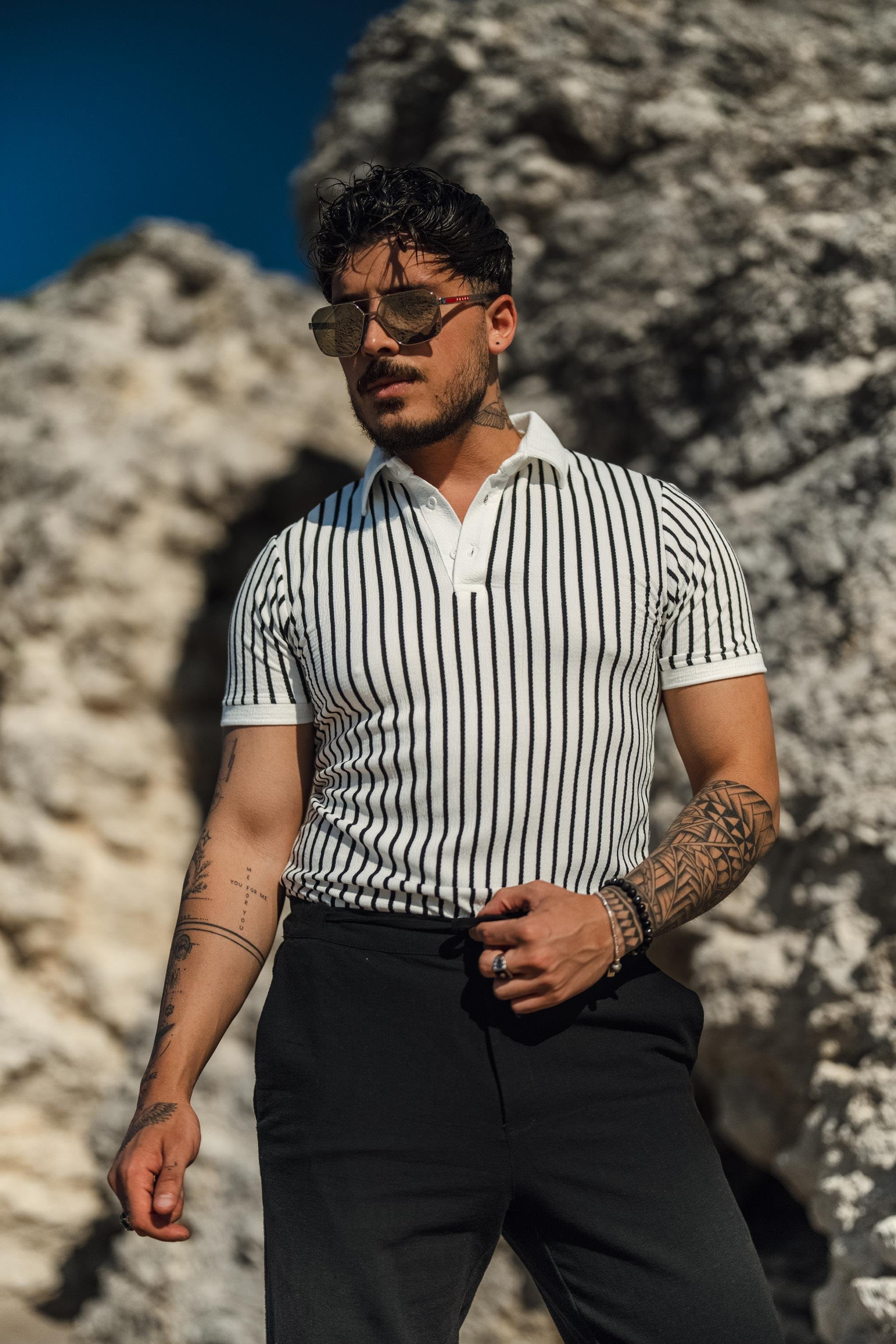 Düğmeli Şeritli Slim Fit T-Shirt Beyaz