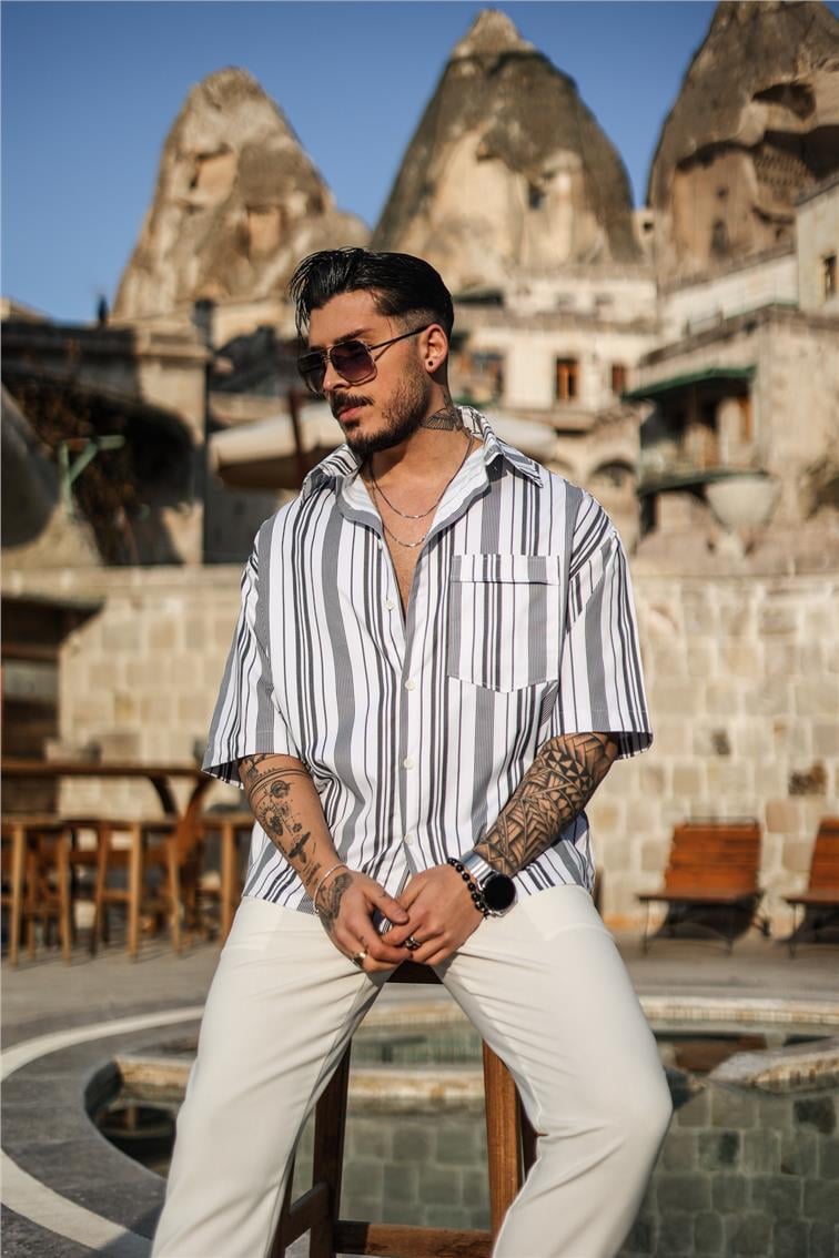 Fakir Kol Çizgili Oversize Kısa Kol Gömlek Siyah