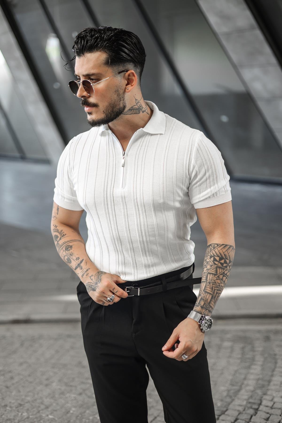 Fermuarlı Çizgi Kabartmalı T-Shirt Beyaz