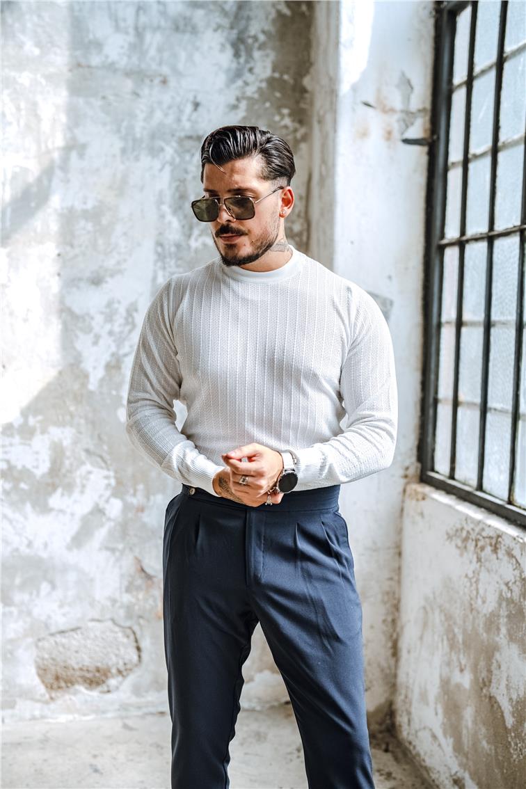 İşlemeli Basic Triko Kazak Beyaz