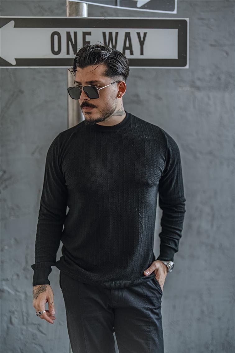 İşlemeli Basic Triko Kazak Siyah