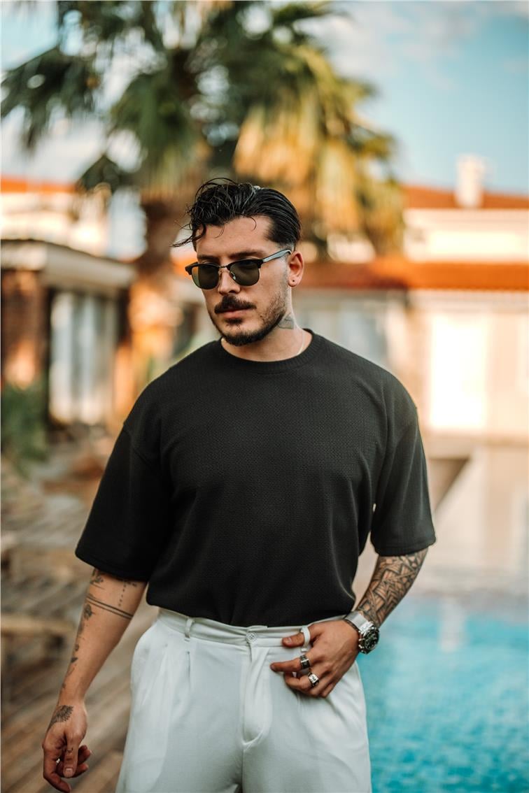 Noktalı Kumaş Pamuklu Oversize T-Shirt Siyah