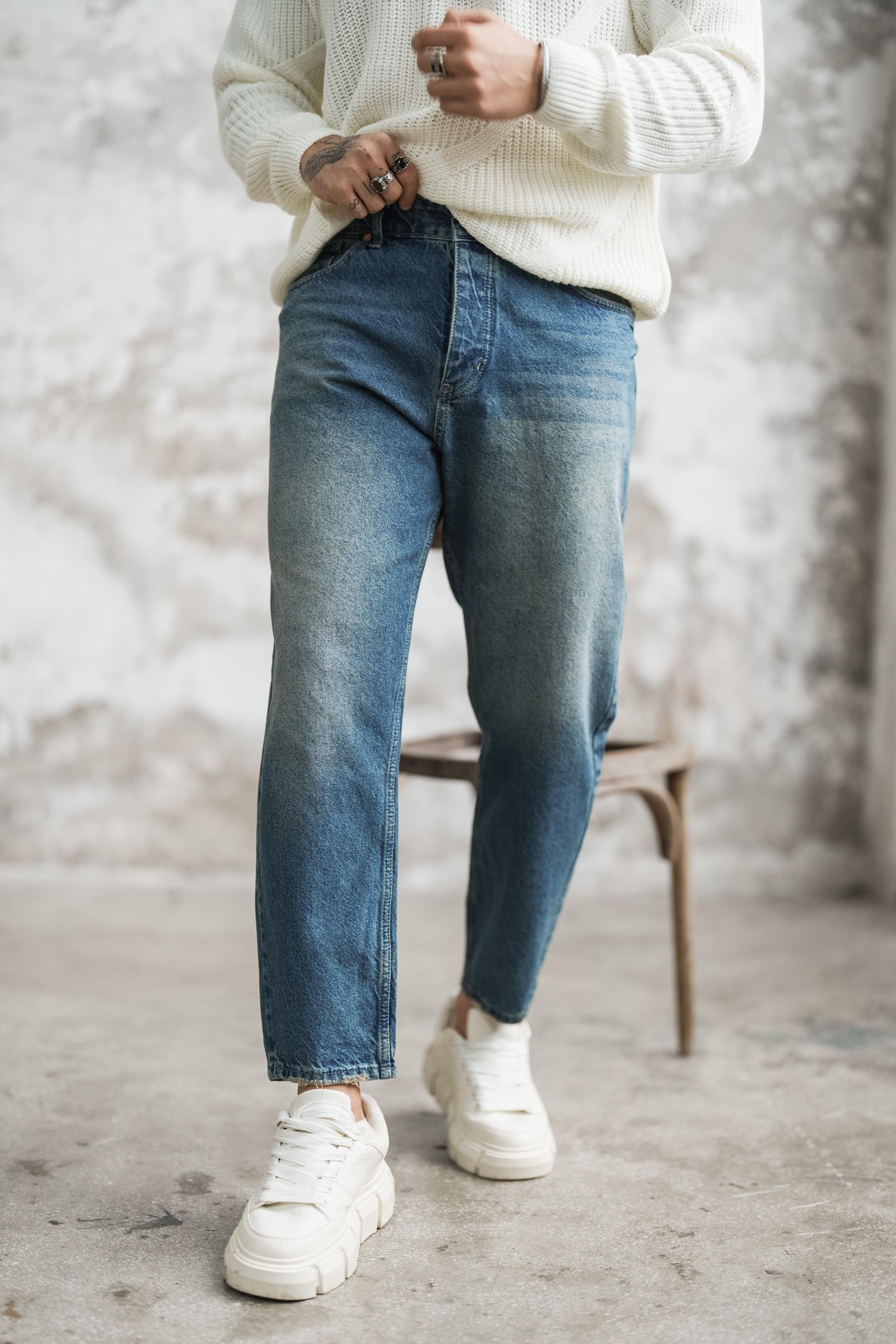 Paçası Taşlamalı Boyfriend Jean Koyu Mavi