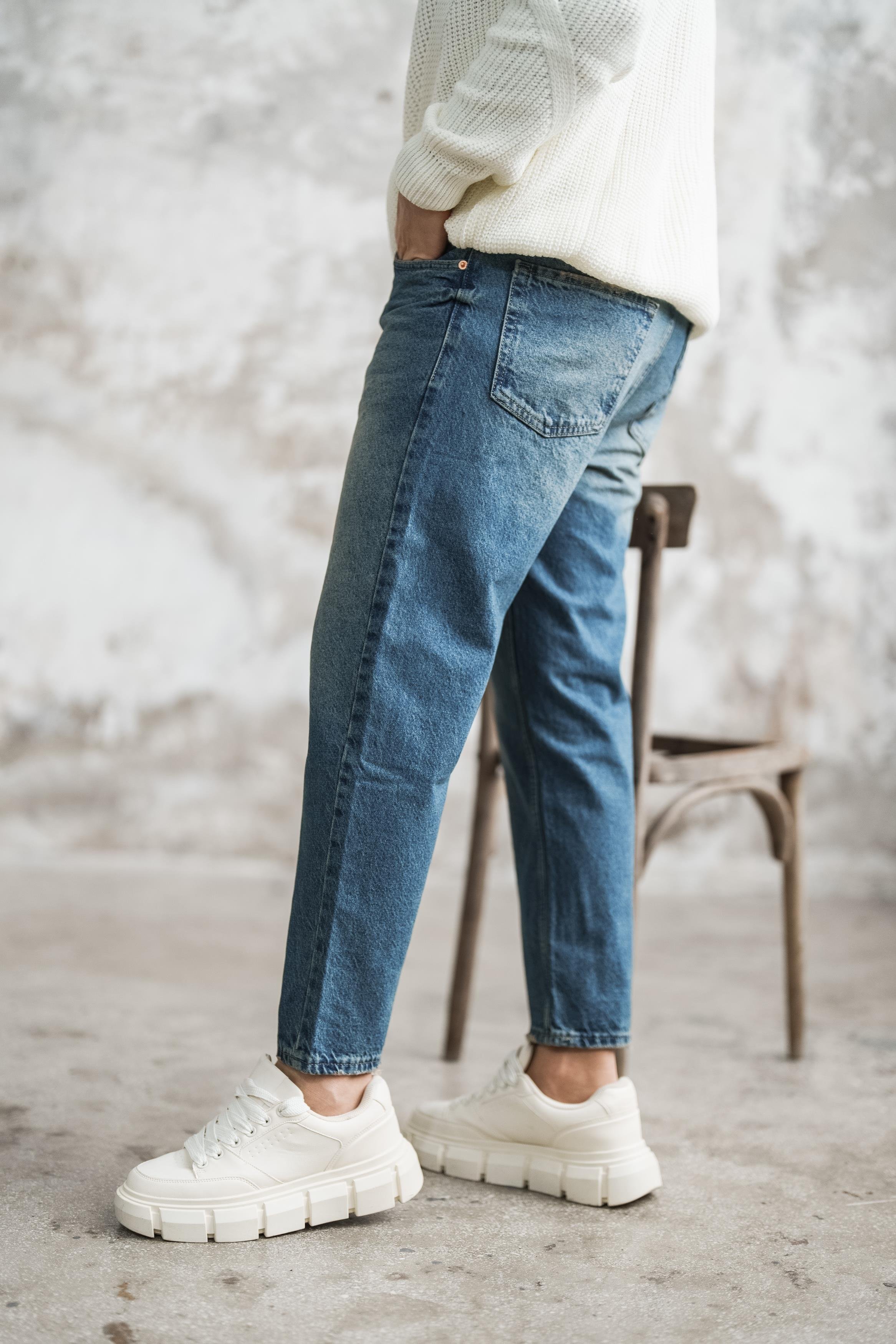 Paçası Taşlamalı Boyfriend Jean Koyu Mavi