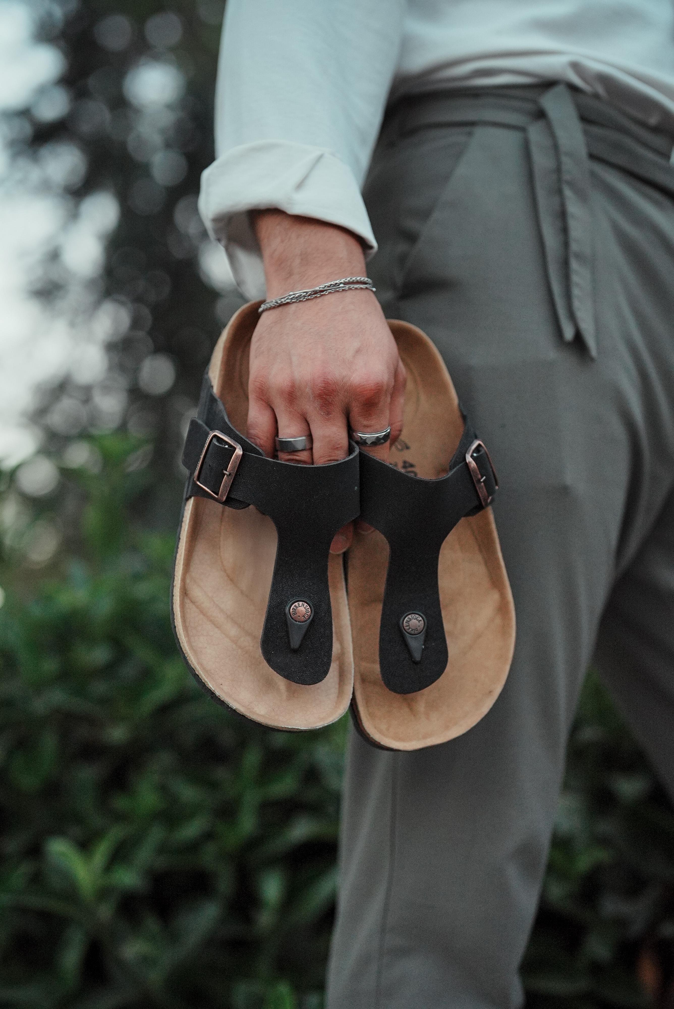 PARMAK ARASI TERLİK Siyah