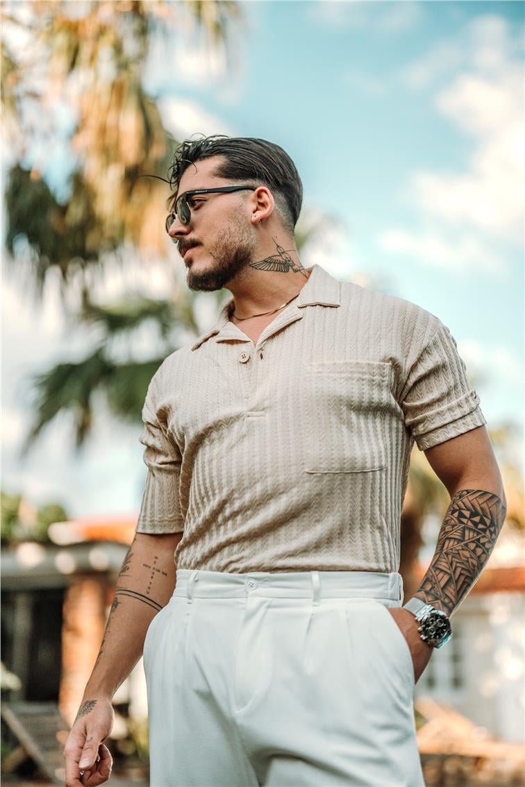 Polo Yaka Düğmeli Kabartmalı Şeritli T-Shirt Krem