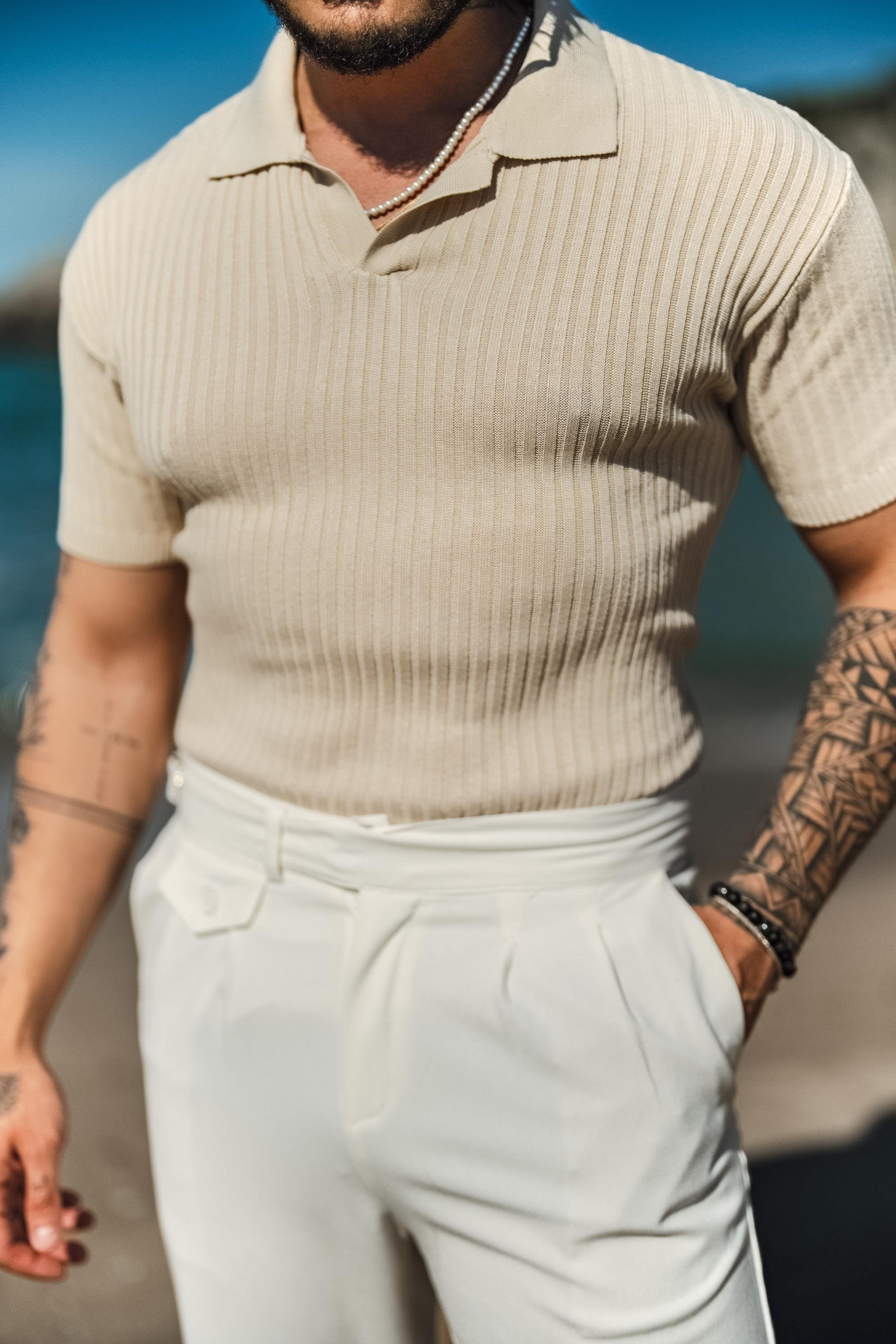 Polo Yaka Kabartmalı Şertili T-Shirt Krem