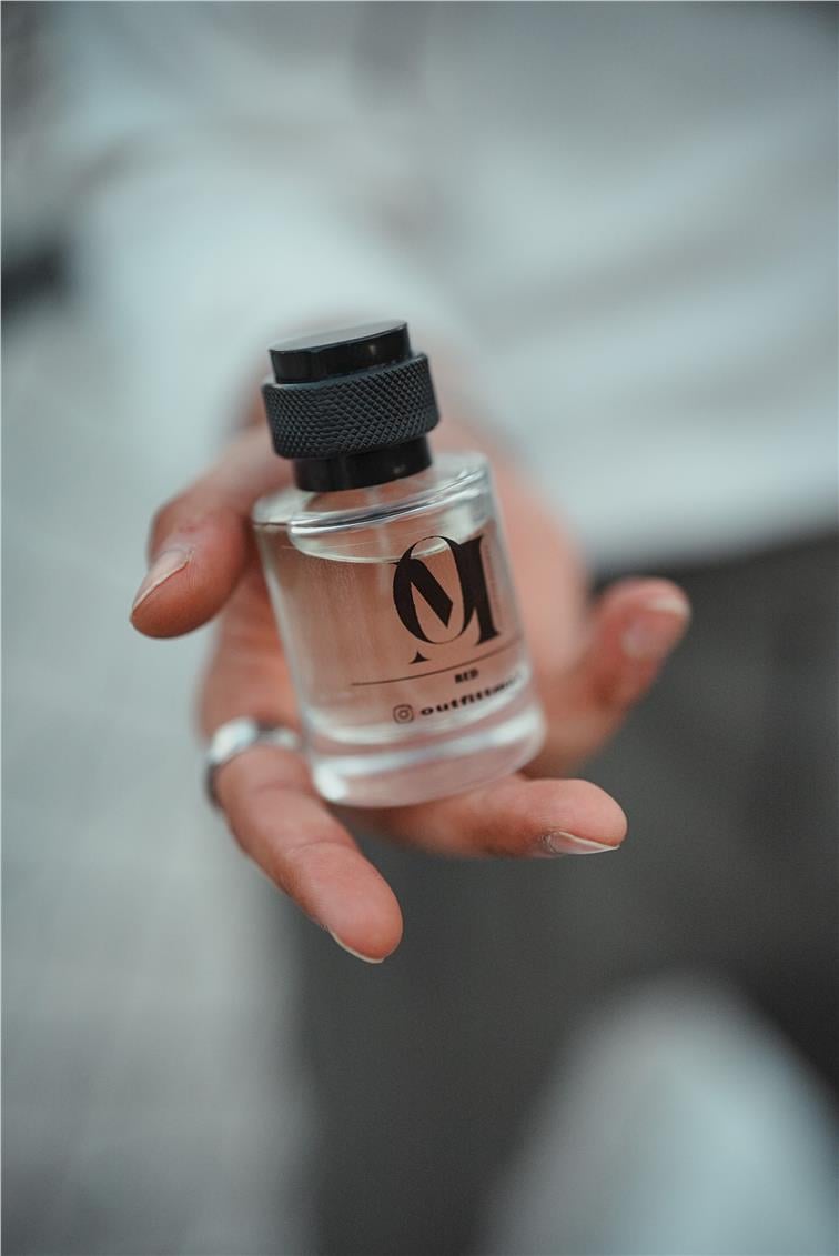 RED OUTFİT-MAN PARFÜM Beyaz