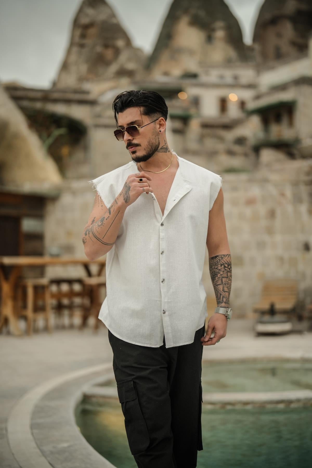 Sıfır Kol Yırtık Detaylı Oversize Gömlek Beyaz