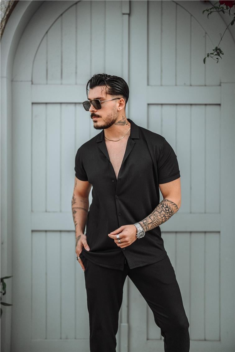 Slim Fit Pilili Kısa Kol Gömlek Siyah