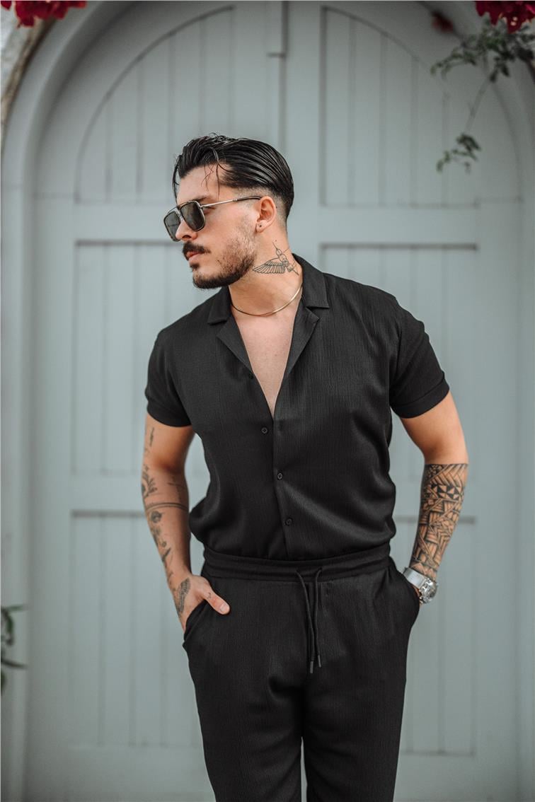 Slim Fit Pilili Kısa Kol Gömlek Siyah