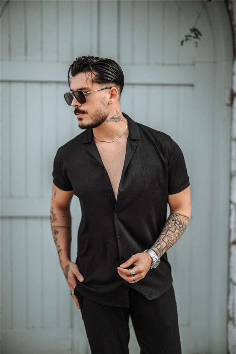 Slim Fit Pilili Kısa Kol Gömlek Siyah