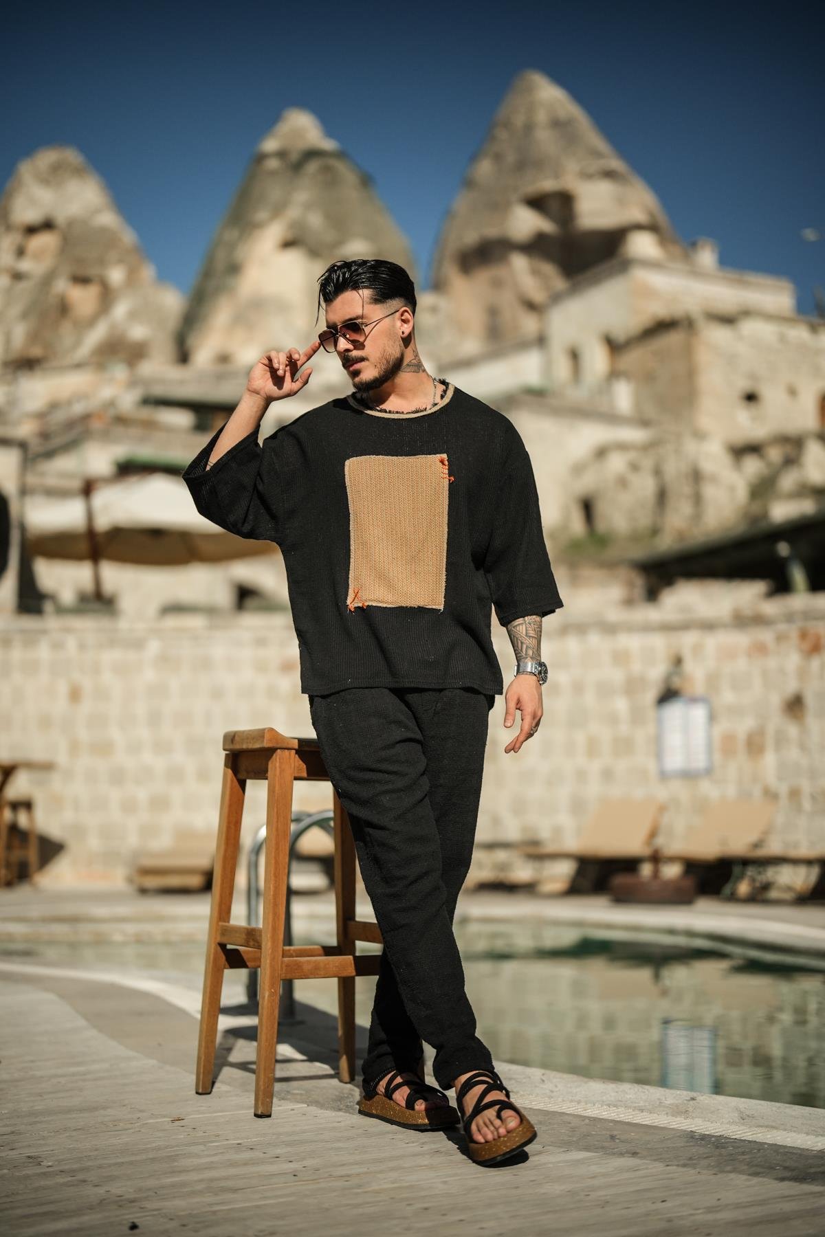 Soyut DEsenli Örmeli Oversize T-Shirt Siyah