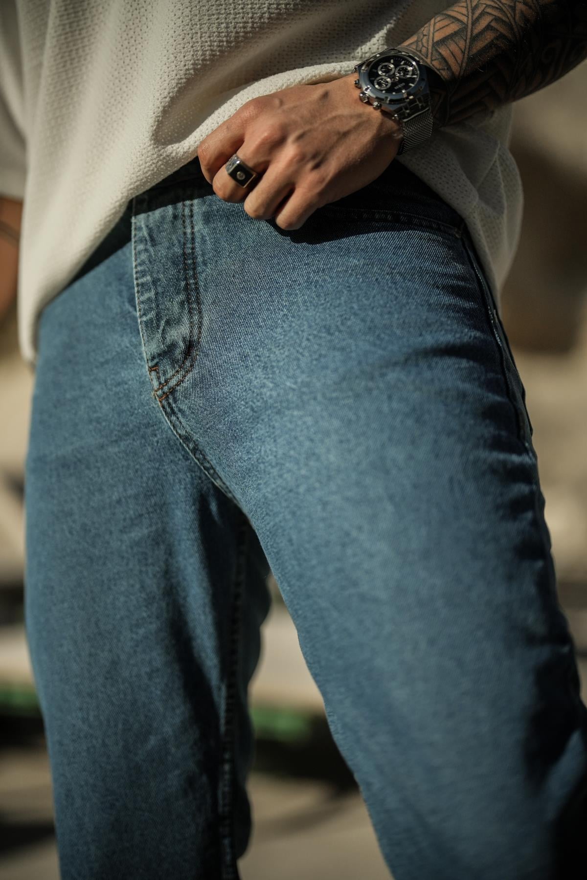 St. Louis Mom Jean Koyu Mavi