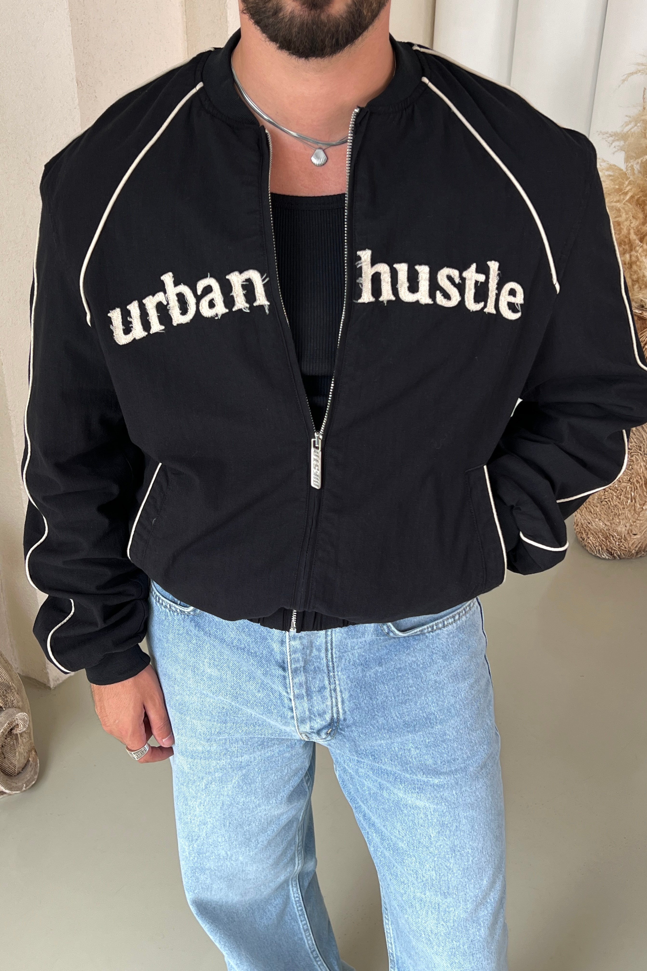 Urban Hustle Nakış Detay Kolej Yaka Ceket Siyah