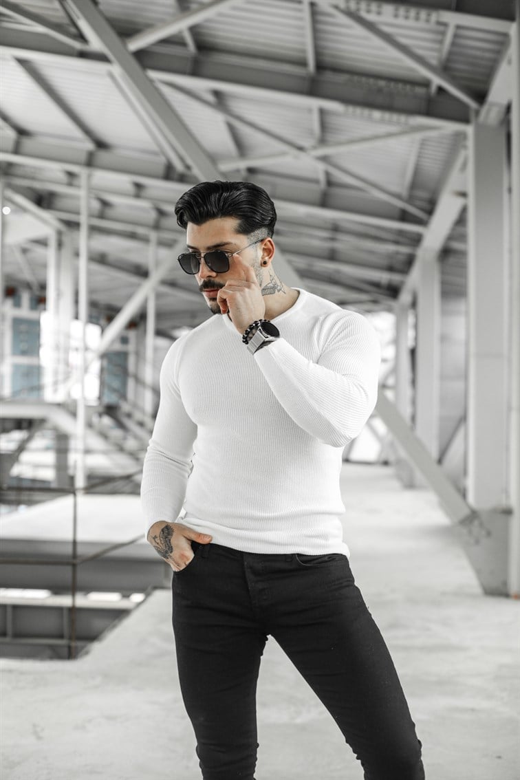 V Yaka Basic Slim Fit Kazak