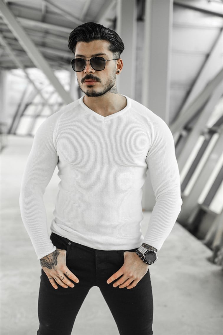 V Yaka Basic Slim Fit Kazak