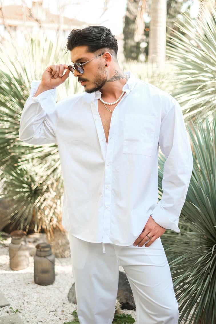 Yaka Düğmeli Basic Oversize Gömlek Beyaz