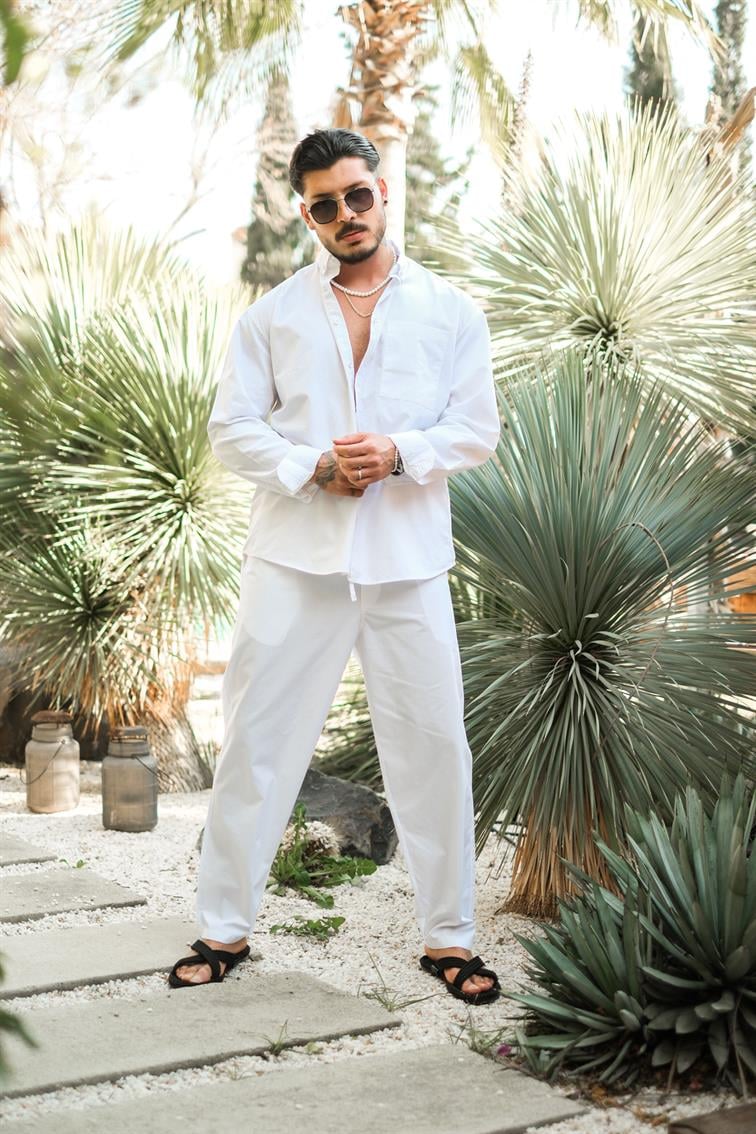 Yaka Düğmeli Basic Oversize Gömlek Beyaz
