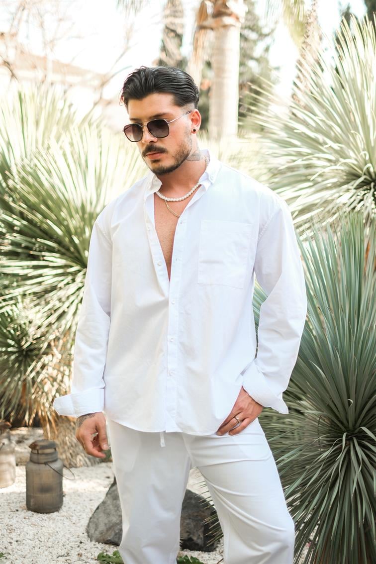 Yaka Düğmeli Basic Oversize Gömlek Beyaz