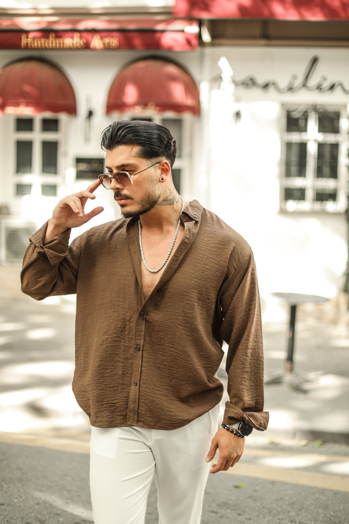 Yaka Düğmeli Basic Regular Fit Gömlek Kahve