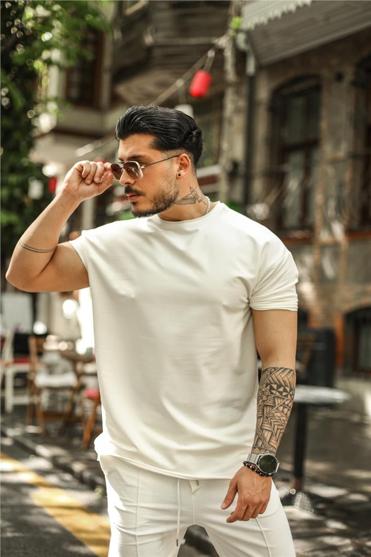 Yandan Yırtmaçlı Basic T-Shirt Beyaz