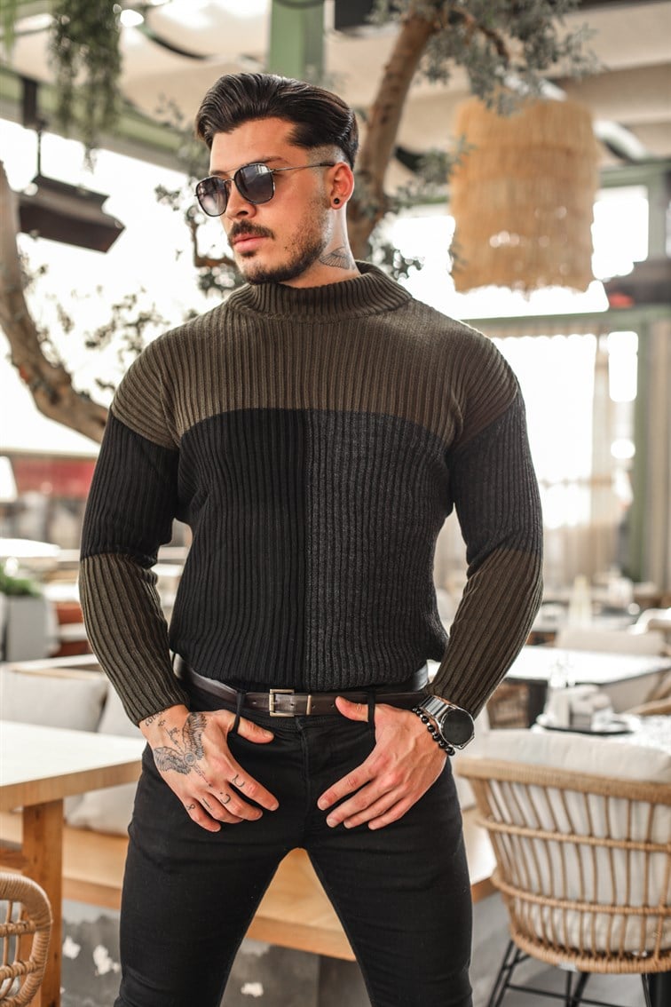 Yarım Boğazlı Renkli Oversize Örme Kazak