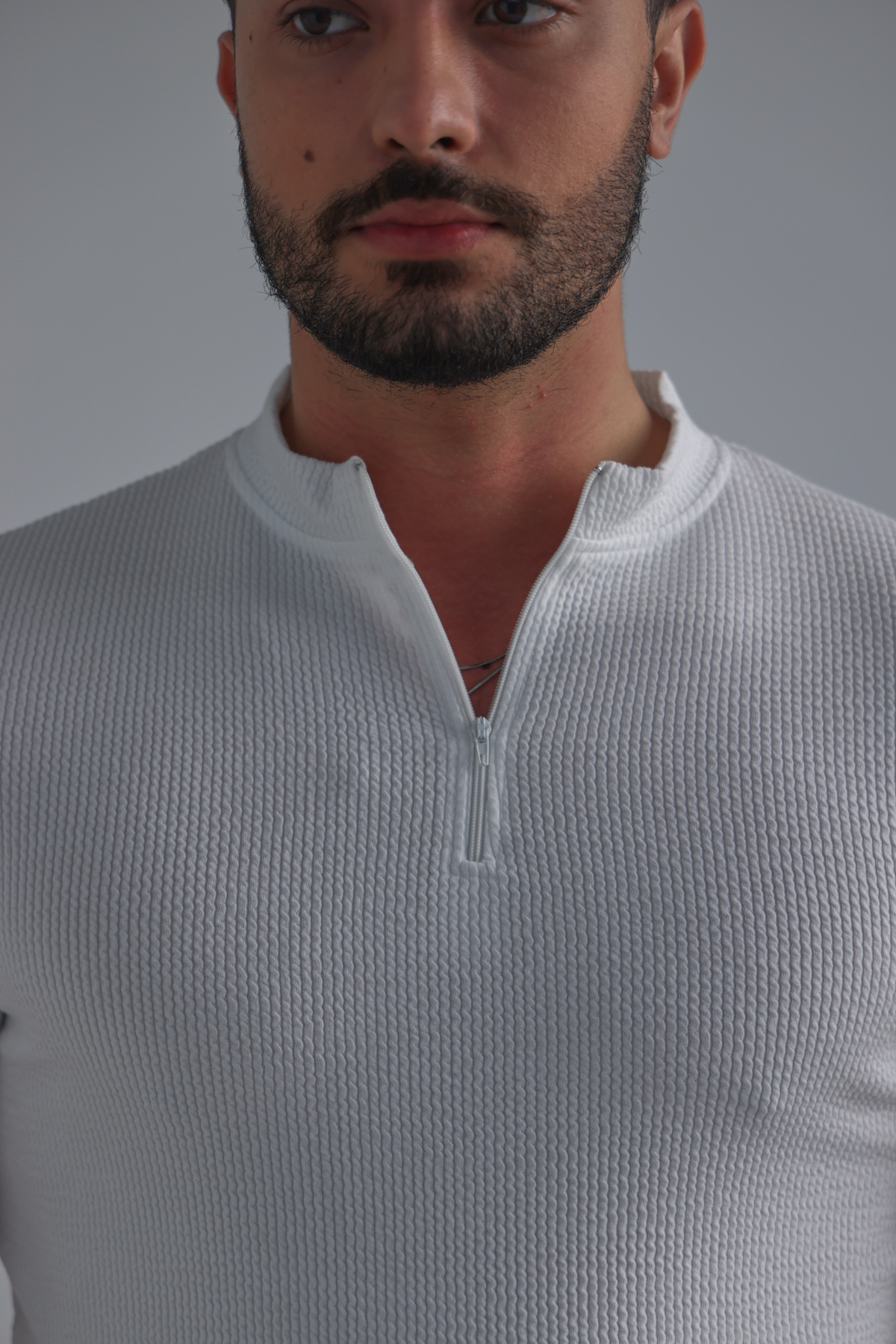 Yarım Fermuar Slim Fit Fitilli Tshirt Beyaz