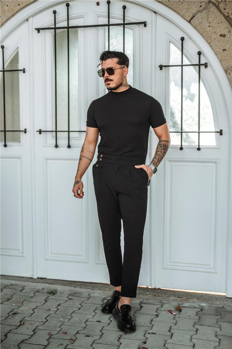 Yarım Yaka Fitilli Slim Fit T-Shirt Siyah