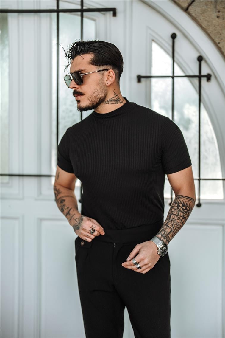 Yarım Yaka Fitilli Slim Fit T-Shirt Siyah