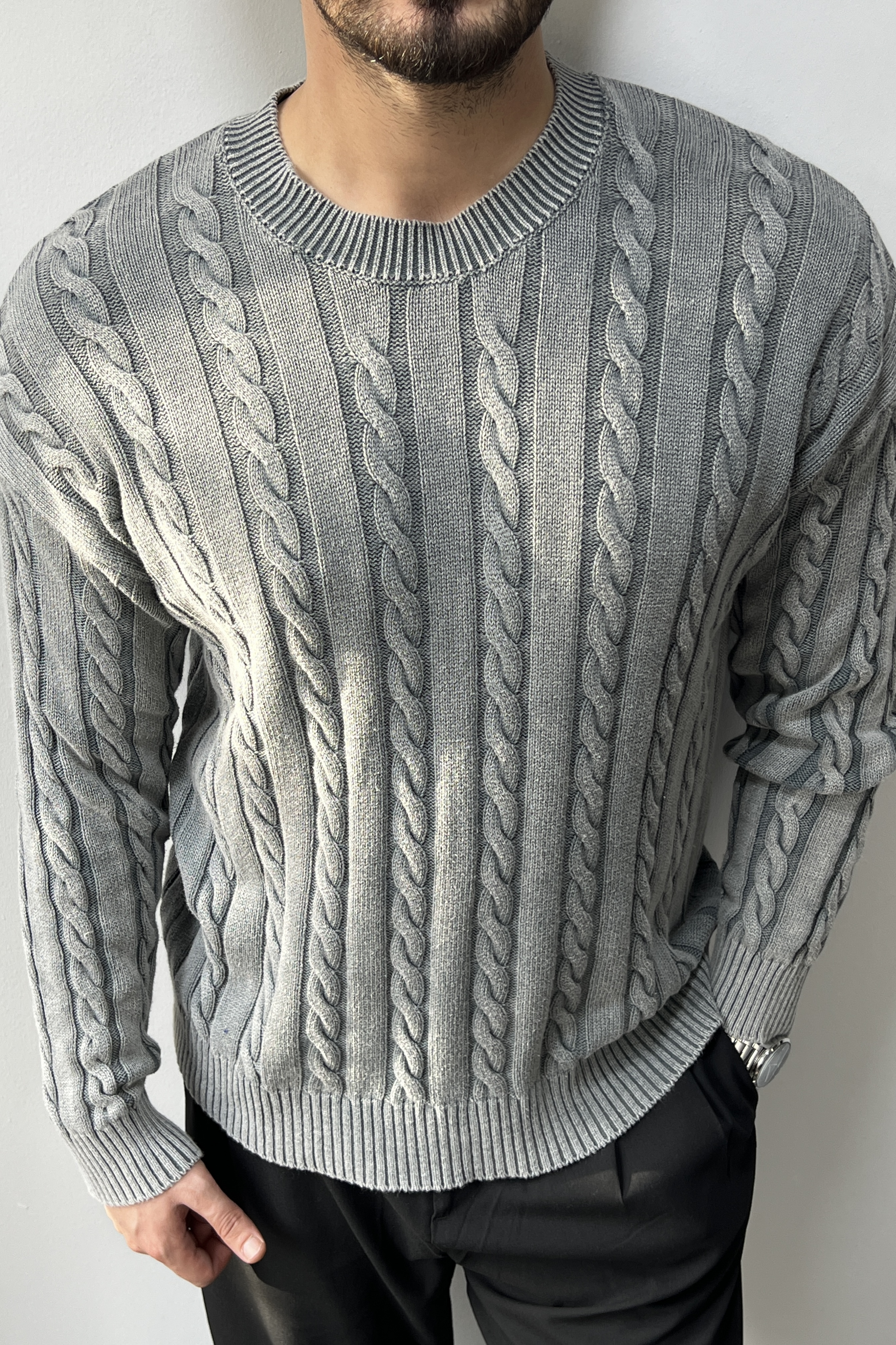 Yıkamalı İşlemeli Kazak Gri