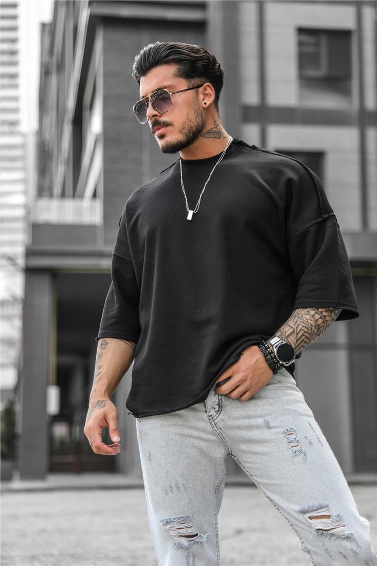 Yırtık Detaylı Oversize T-Shirt Siyah