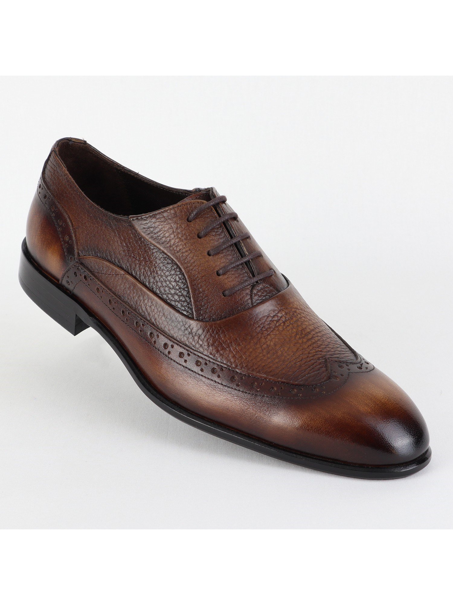 Brown Toned Wingtip Leather Men’s Shoes Wholesale