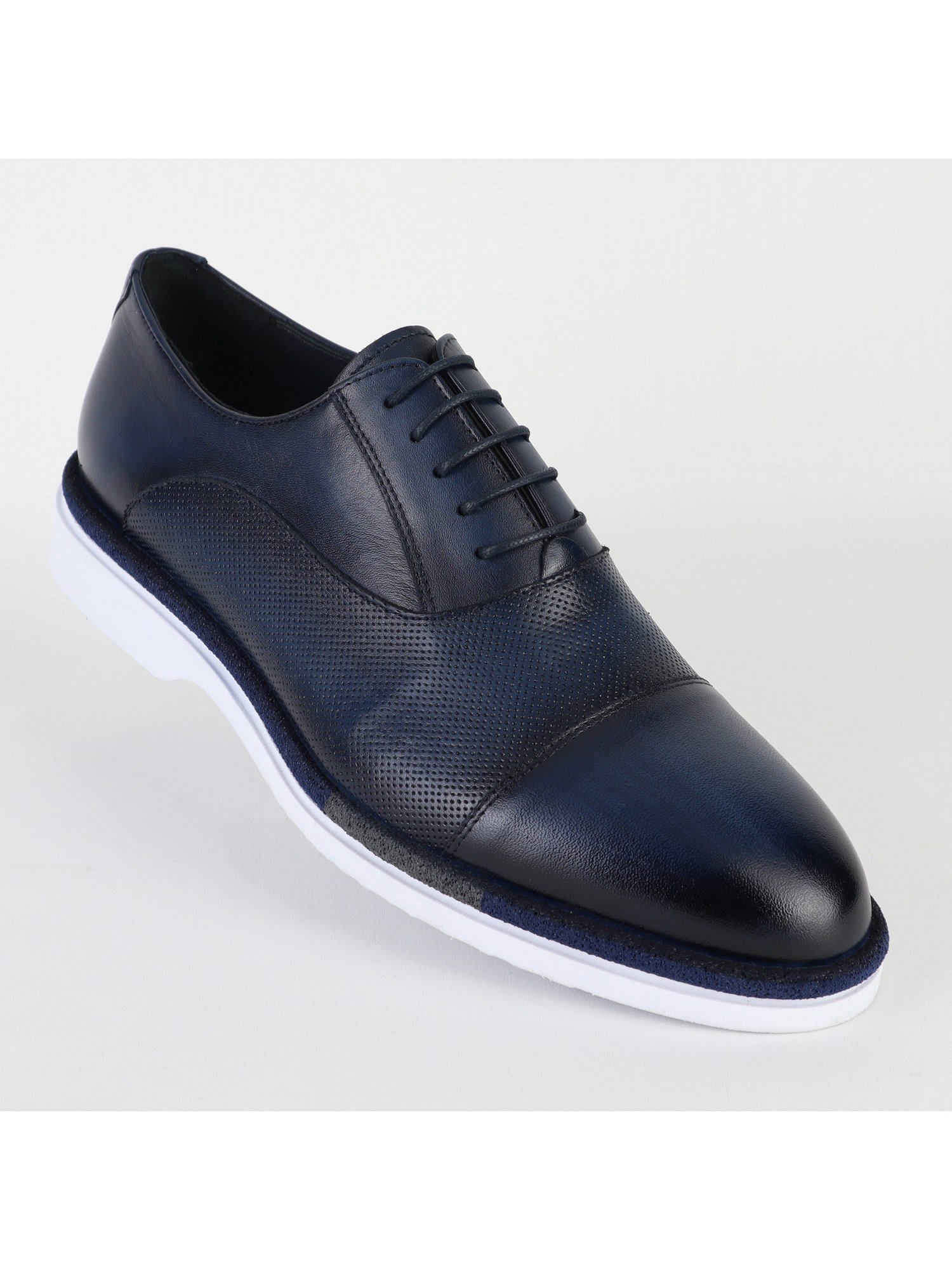 Dotted Navy Color White Sole Classic Men’s Shoes Wholesale