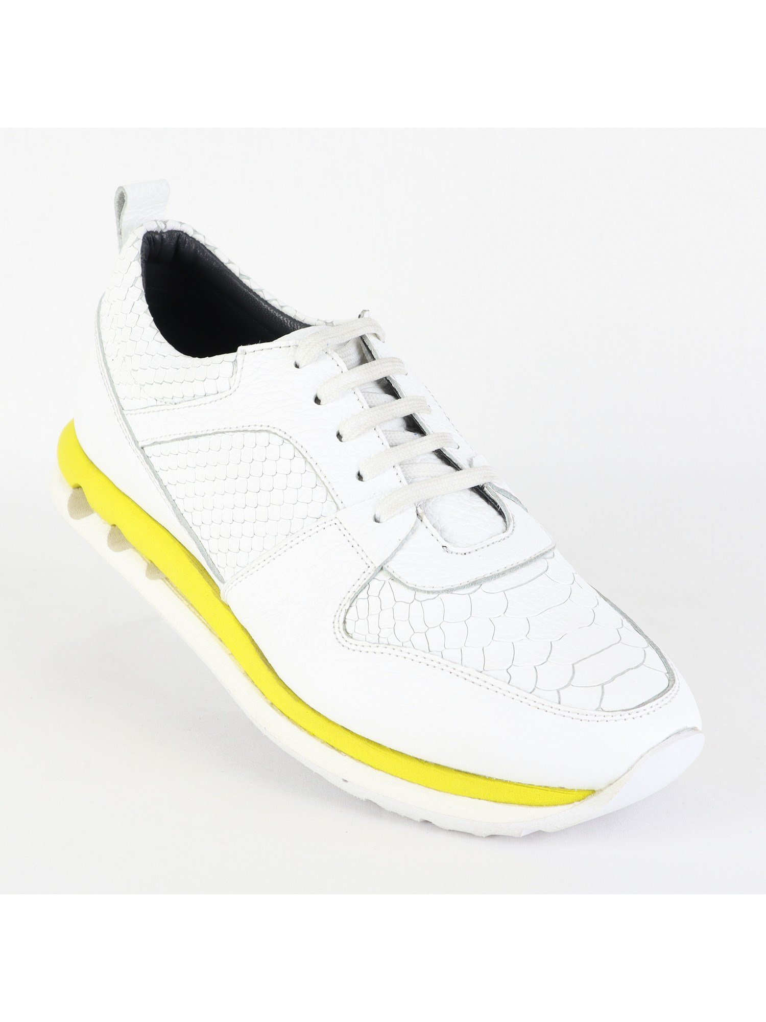 White Color Yellow Sole Lace Up Leather Men’s Shoes Wholesale