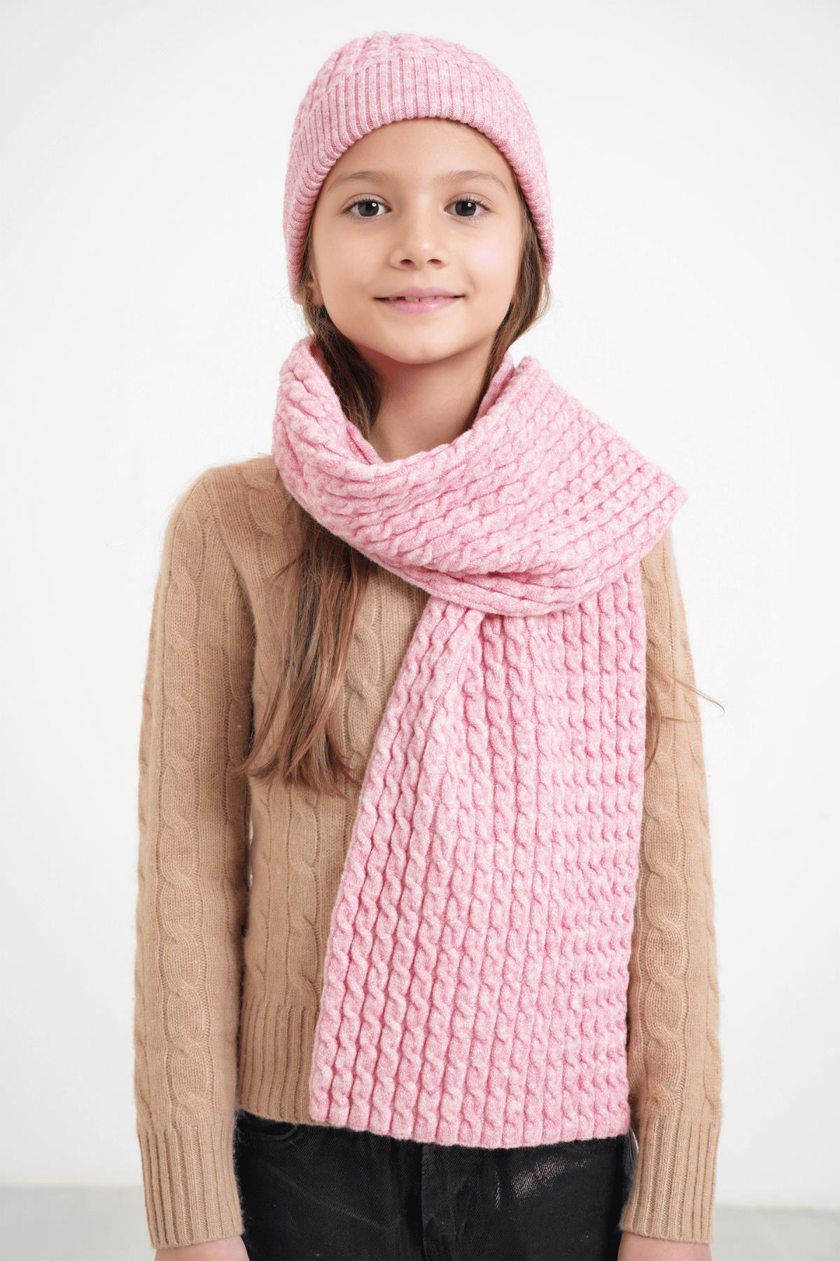 Chuba Çocuk Saç Örgü Yumuşak Tuşe Triko Atkı Bere Takımı 7-9 & 10-12 Yaş Pembe CHKIDS103