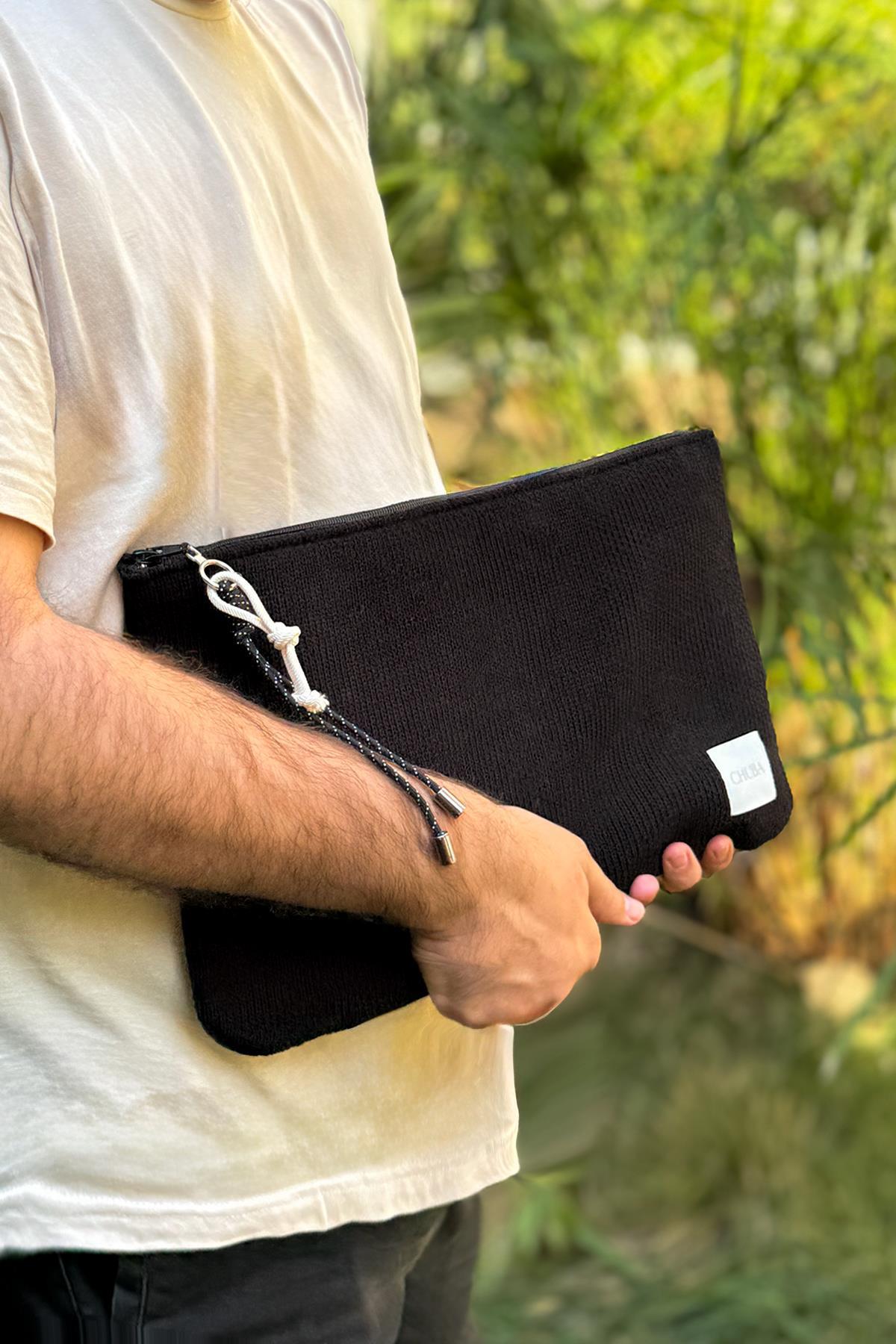 Chuba Dokulu Triko Aksesuarlı Laptop & Macbook & Tablet Kılıfı 13”-14” Inç Uyumlu Siyah CHAX823