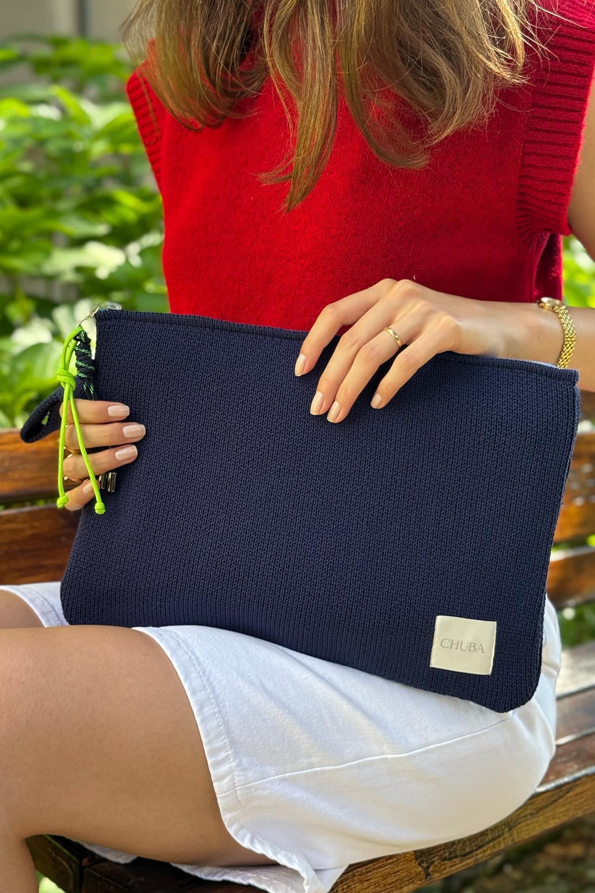 Chuba Dokulu Triko Aksesuarlı Laptop & Macbook & Tablet Kılıfı 13”-14” Inç Uyumlu Lacivert CHAX823