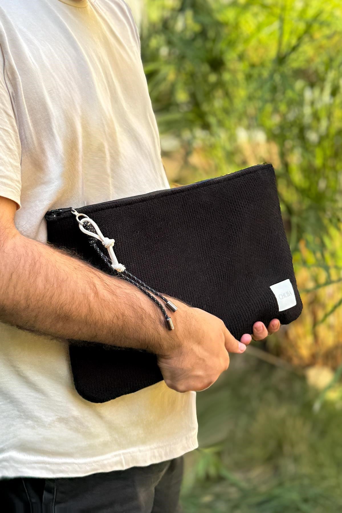 Chuba Dokulu Triko Aksesuarlı Laptop & Macbook & Tablet Kılıfı 13”-14” Inç Uyumlu Siyah CHAX823