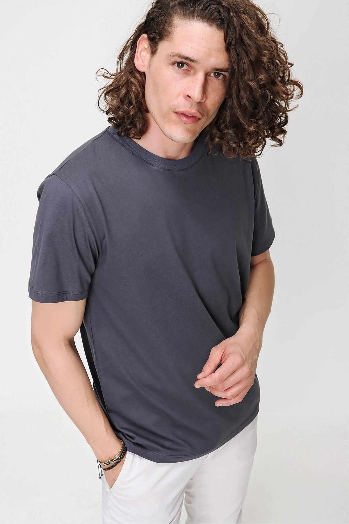 Chuba Erkek Antrasit Bisiklet Yaka Regular Fit Basic Pamuklu T-Shirt 21S101