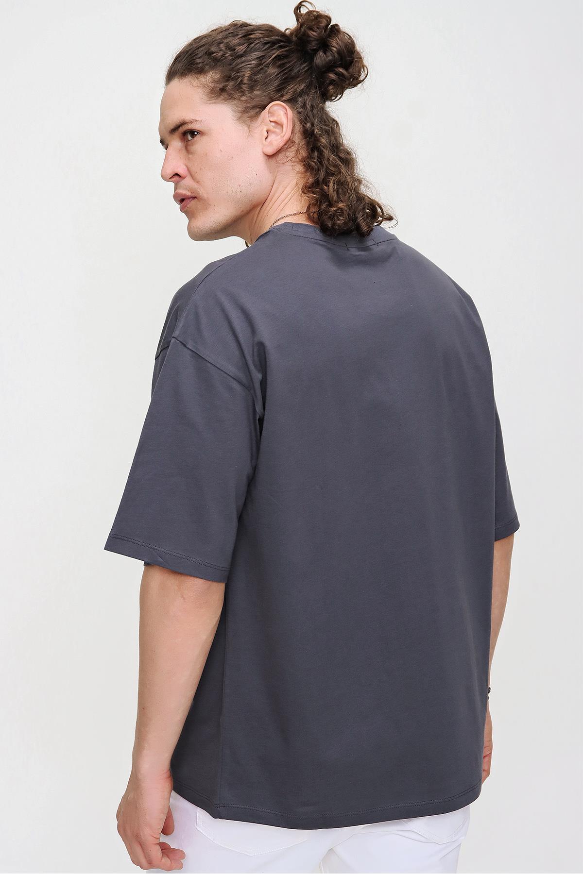 Chuba Erkek Antrasit Bisiklet Yaka Oversize Basic Pamuklu T-Shirt 21S102